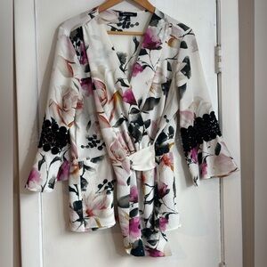 Relativity Floral Patterned Blouse